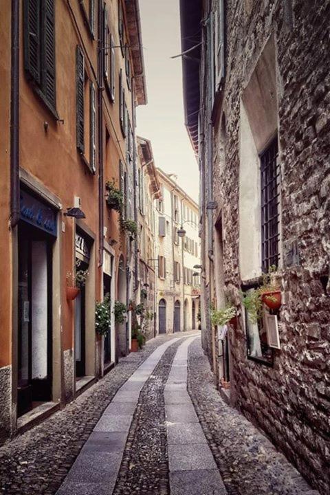 Apartamento Antica Corte, Bilocale Nel Centro Storico Di Como Exterior foto