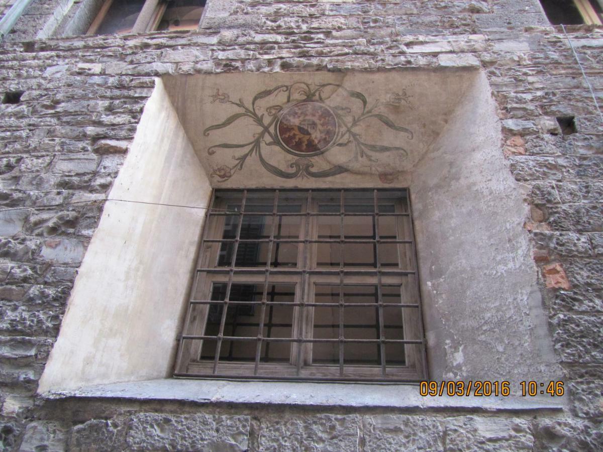Apartamento Antica Corte, Bilocale Nel Centro Storico Di Como Exterior foto